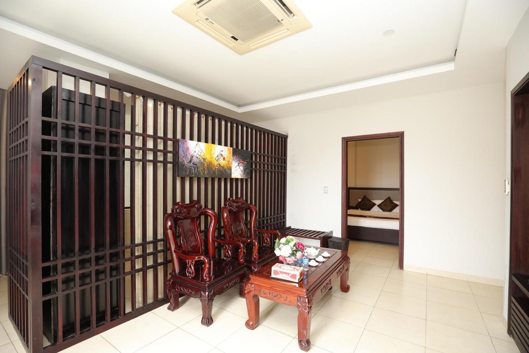 Golden Quang Tri Hotel Dong Ha Exterior foto